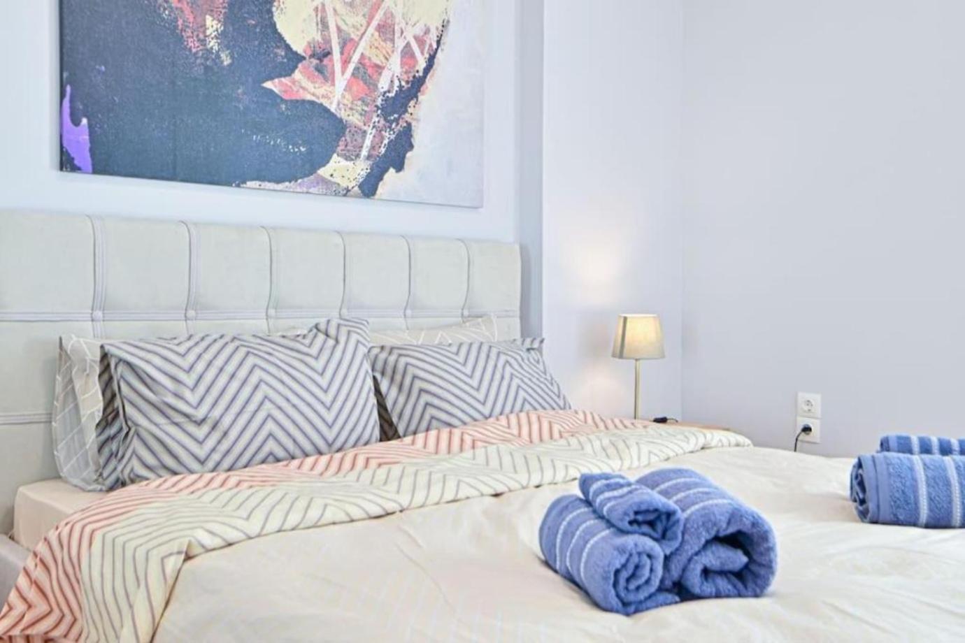 Cozy Located On Port Area- *